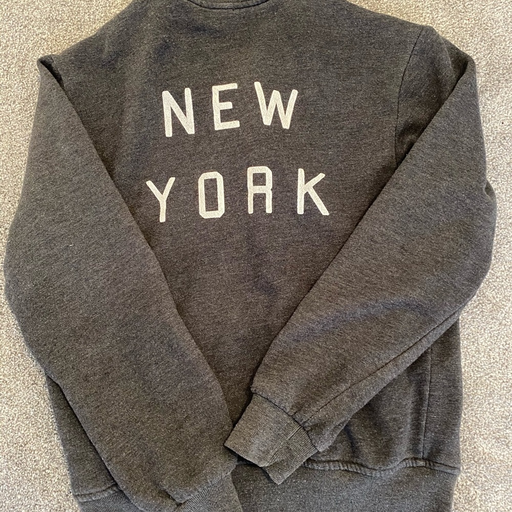 PACSUN BUTTON-DOWN SWEATSHIRT